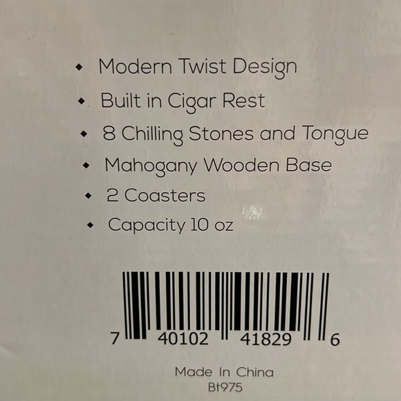 BRAND NEW IN BOX - Bezrat Barware 14 piece Whiskey Cigar Set with Wood Base - Picture 4 of 6